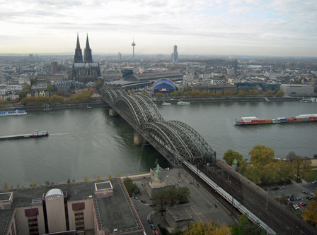 Dom and bridge from tower 2.jpg